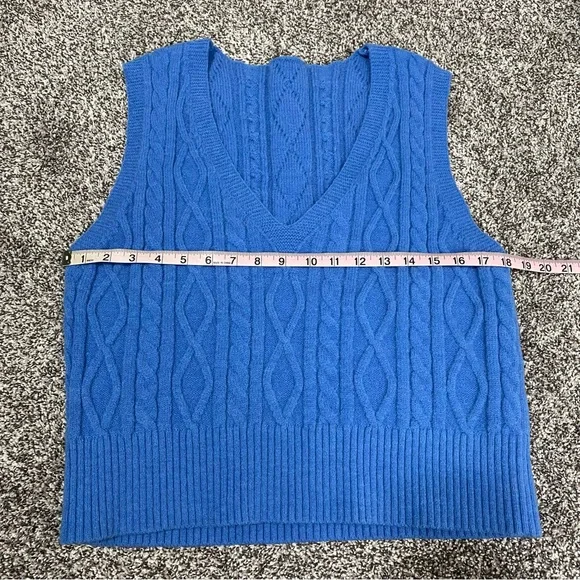 Blue V-Neck Cable Knit Sweater Vest - Picture 4 of 5
